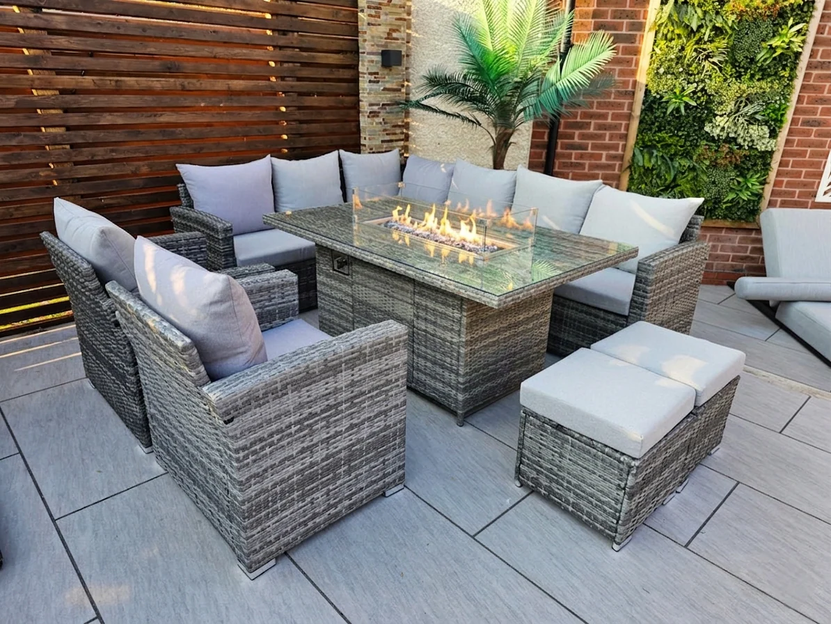 OUTDOOR GARDEN FURNITURE